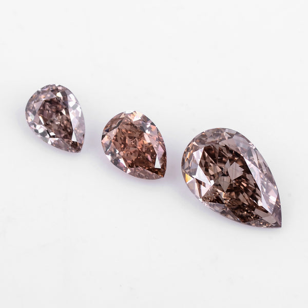 3 pcs Diamond  - 0.78 ct - Pear - Brown