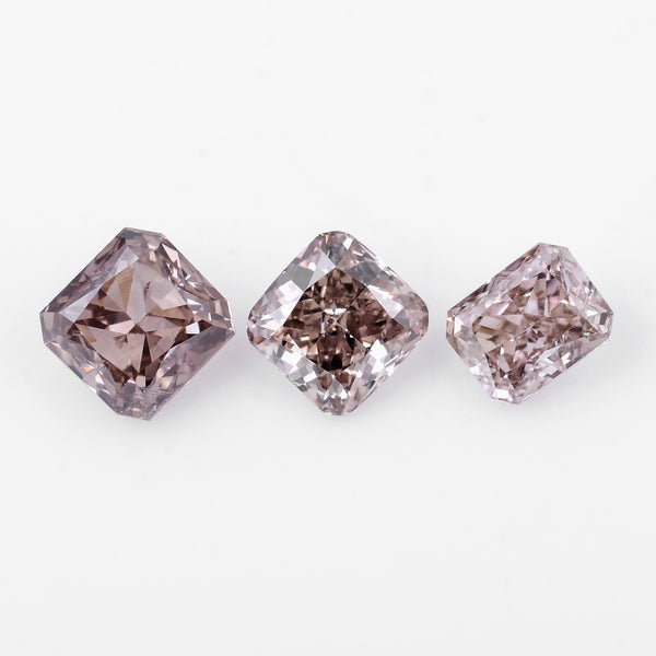 3 pcs Diamond  - 0.73 ct - Cushion - Brown