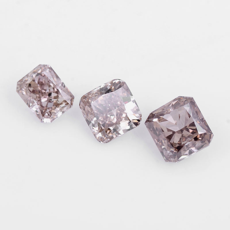 3 pcs Diamond  - 0.73 ct - Cushion - Brown