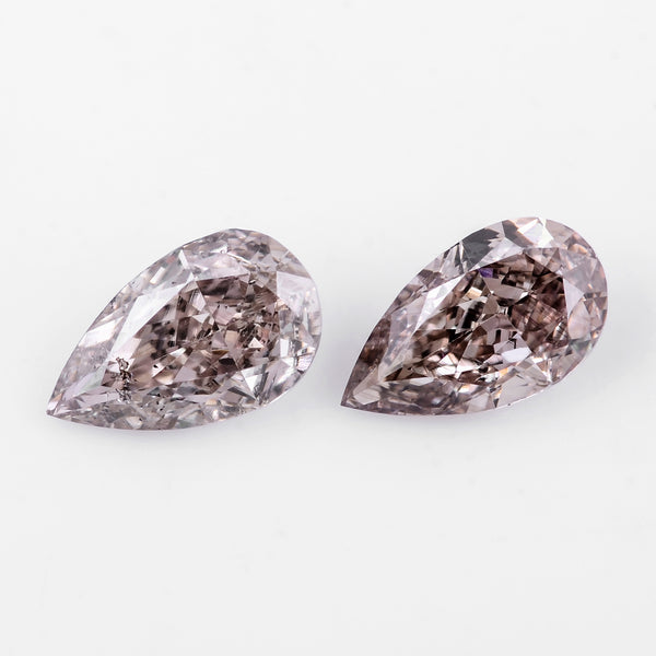 2 pcs Diamond  - 0.63 ct - Pear - Brown