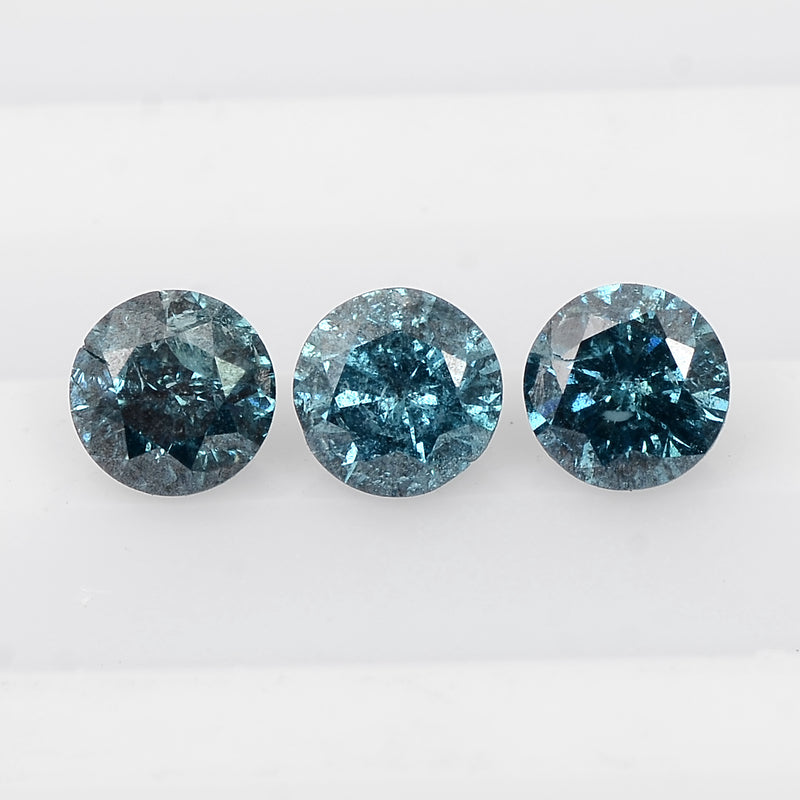 3 pcs Diamond  - 0.82 ct - ROUND - Fancy Vivid to Fancy Deep Blue / Greenish Blue. - I2