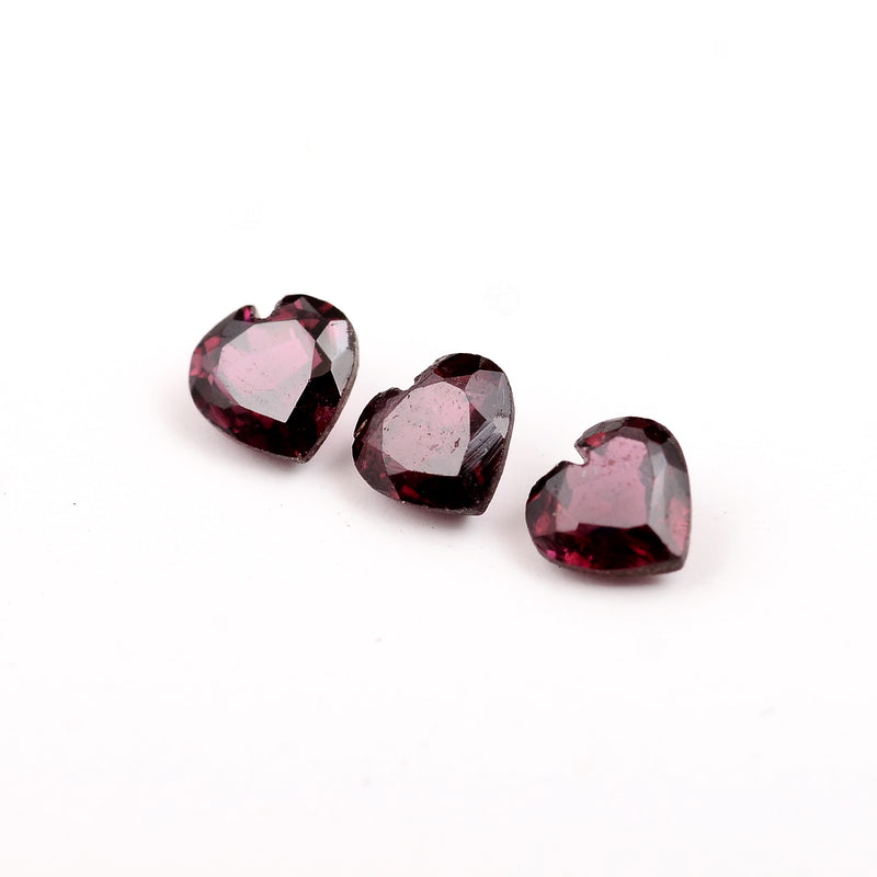 Heart Red Color Garnet Gemstone 1.83 Carat