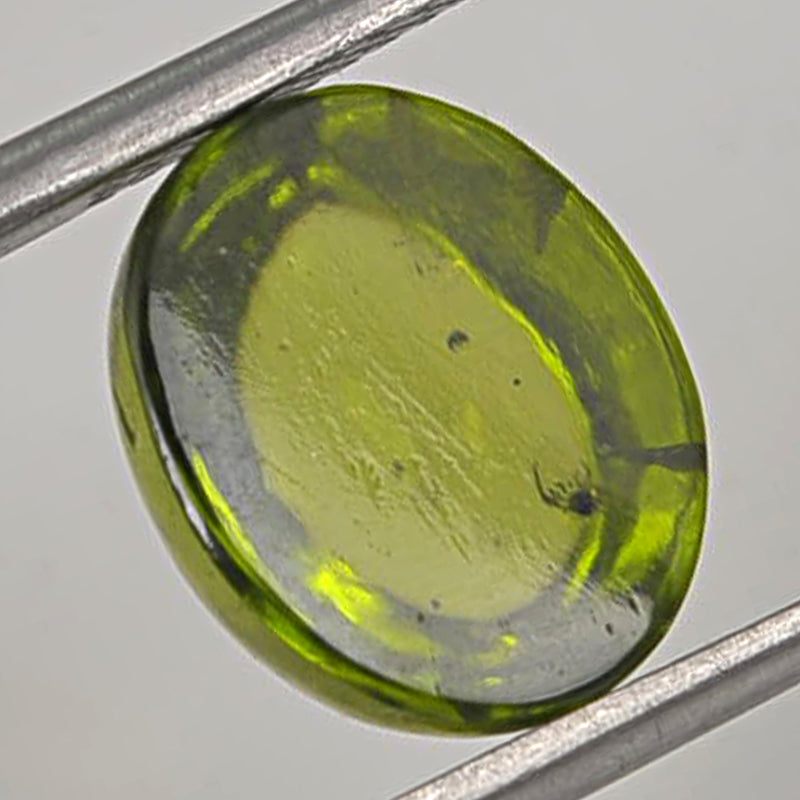 13.80 Carat Green Color Oval Peridot Gemstone