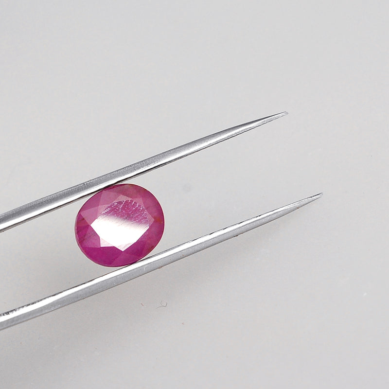 1 pcs Ruby  - 5.1 ct - Oval - Red