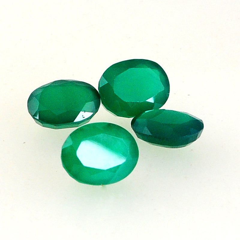 8.1 Carat Green Color Oval Onyx Gemstone