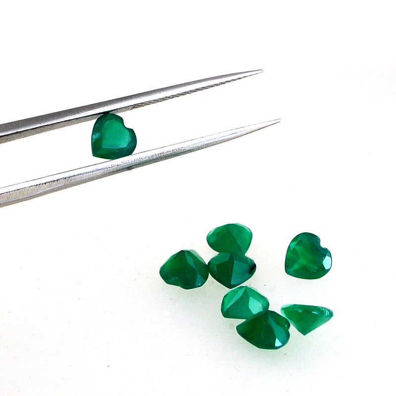 4.95 Carat Green Color Heart Onyx Gemstone