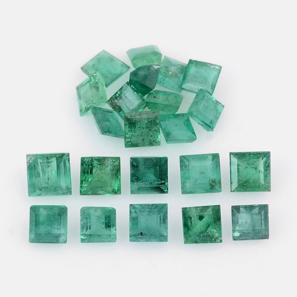 22 pcs Emerald  - 3.3 ct - Square - Green