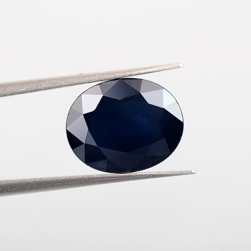 Oval Blue Color Sapphire Gemstone 3.67 Carat