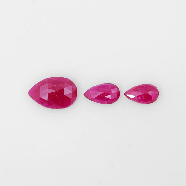 3 pcs Ruby  - 3.23 ct - Pear - Red