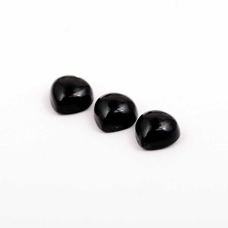 Heart Black Onyx Gemstone 1.55 Carat