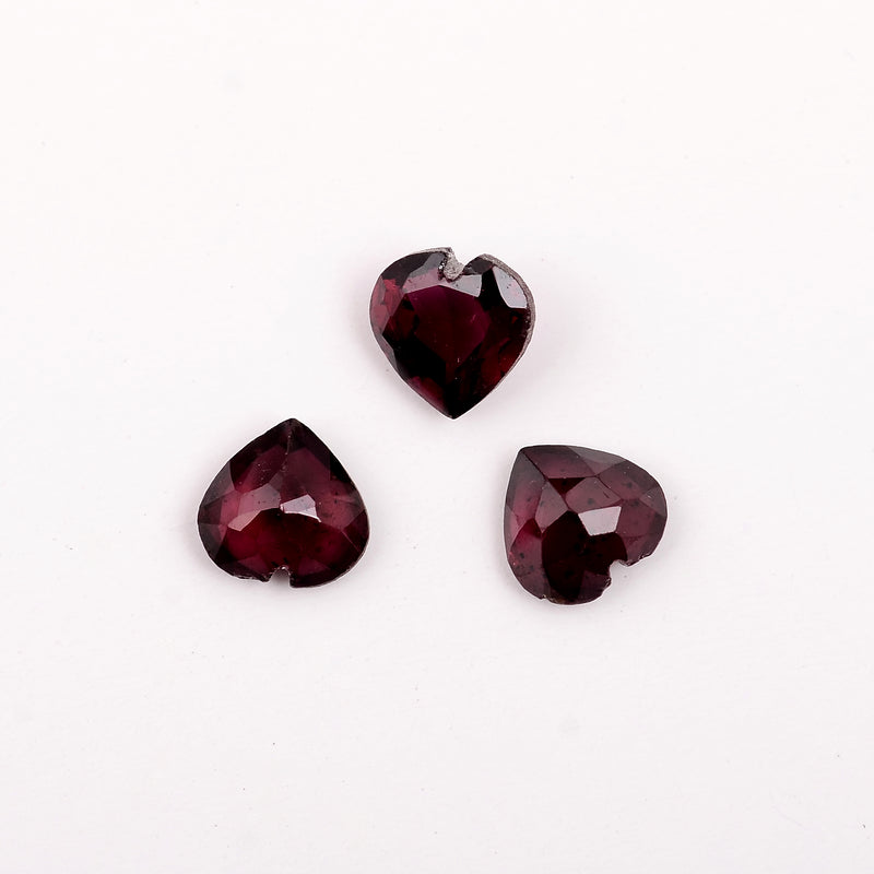 Heart Red Color Garnet Gemstone 1.83 Carat