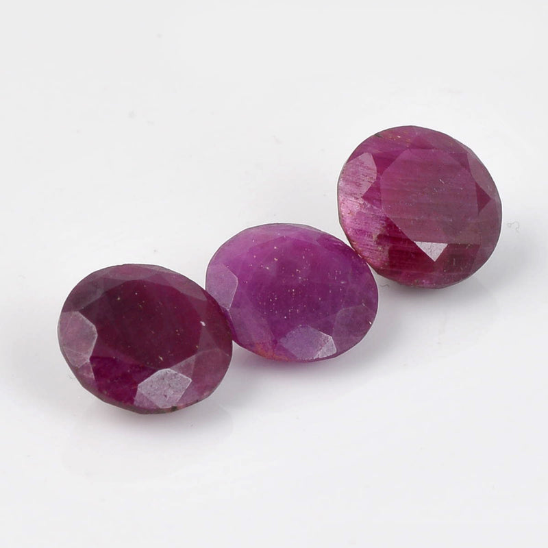 14.65 Carat Red Color Round Ruby Gemstone