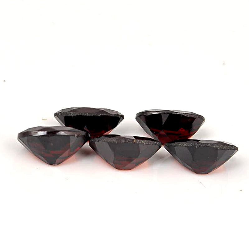 7.54 Carat Red Color Oval Garnet Gemstone