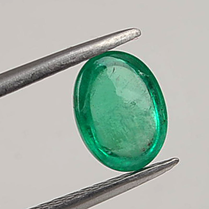 Oval Green Color Emerald Gemstone 1.13 Carat - IGI Certified
