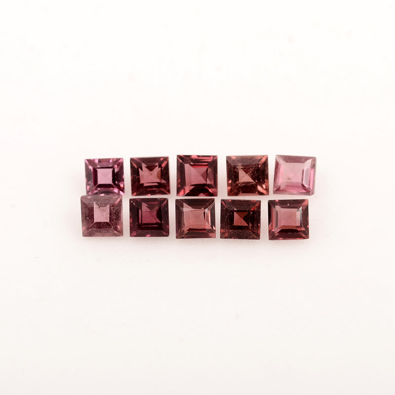 Square Red Color Garnet Gemstone 2.00 Carat