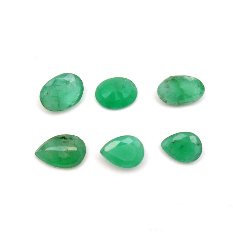 200 Carat Green Color Mix Shape Emerald Gemstone